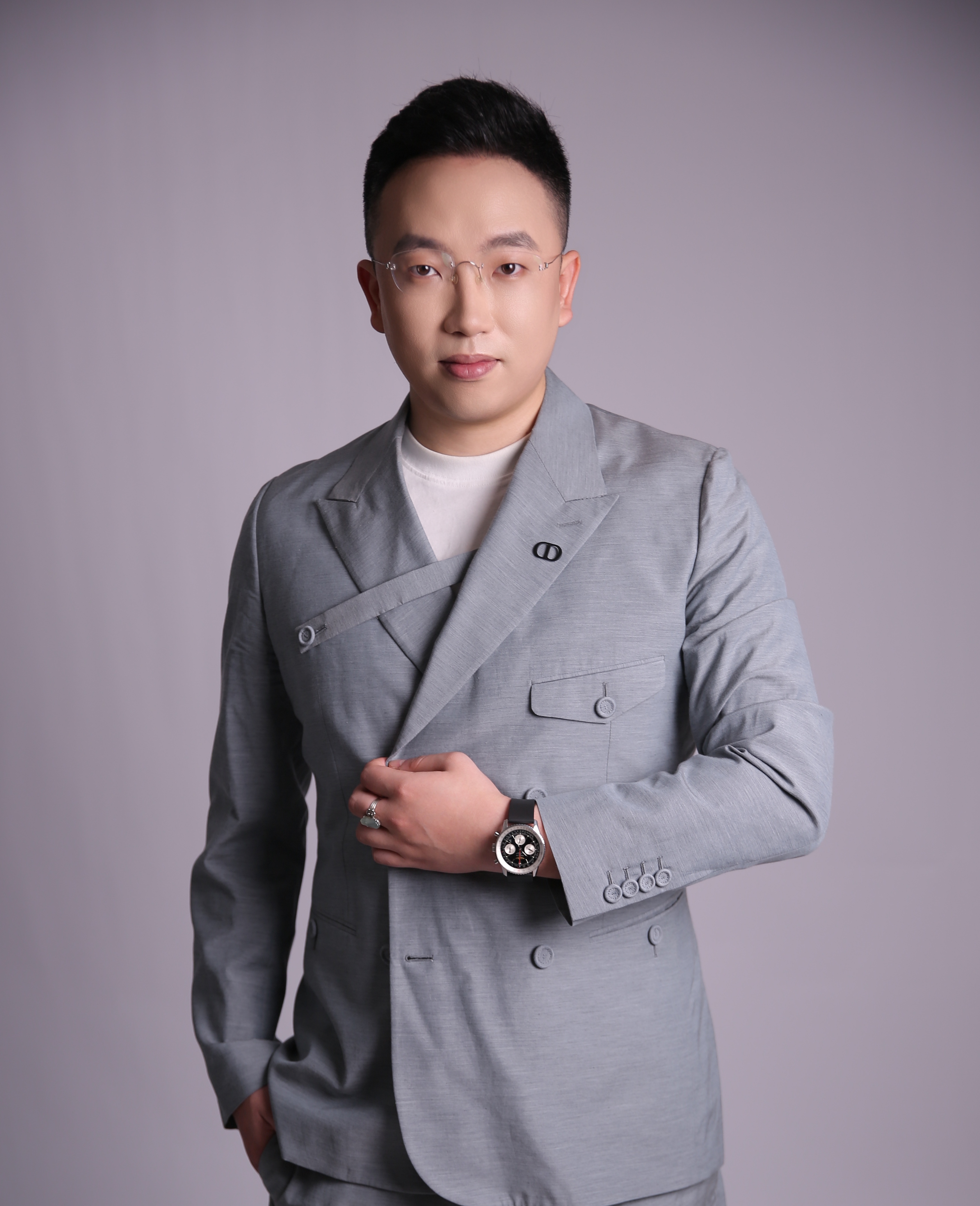 濮嘉诚律师